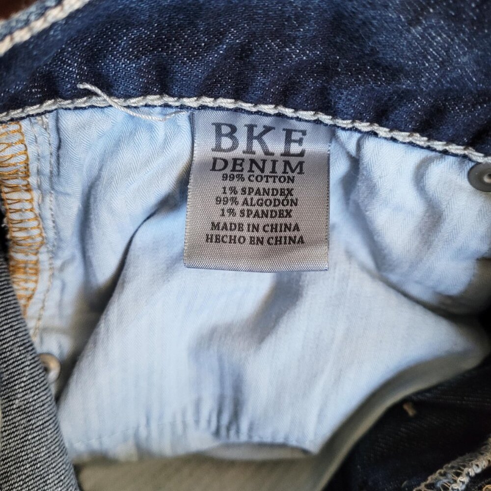 BKE Mens Jeans Size 29R Jake Dark Wash Straight Distressing Heavy Stitching - Picture 10 of 12